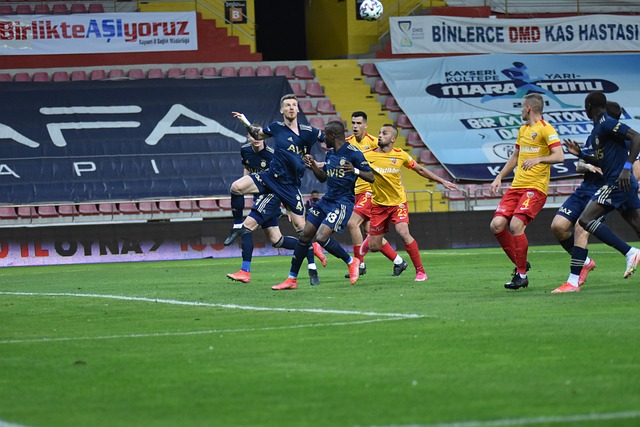 曼联的不稳定表现：马兹拉维的愤怒与反思